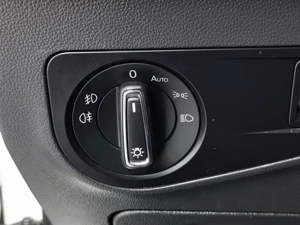 Volkswagen Tiguan L 2019 — фото 21
