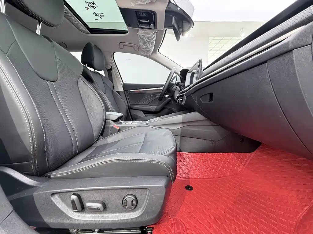 Skoda Octavia 2022 — фото 9