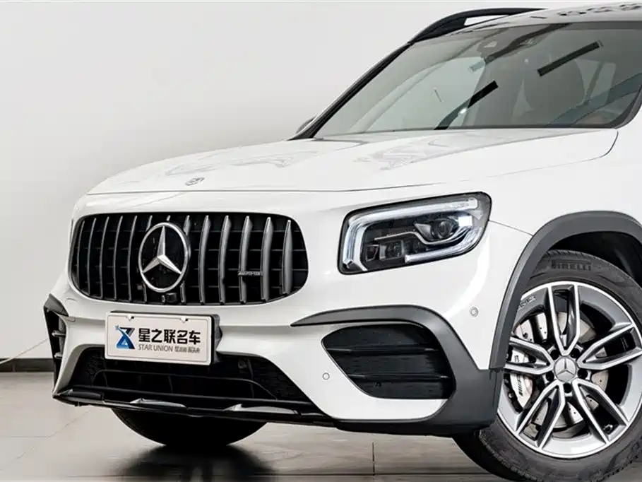 Mercedes-Benz GLB AMG 2023 — фото 4
