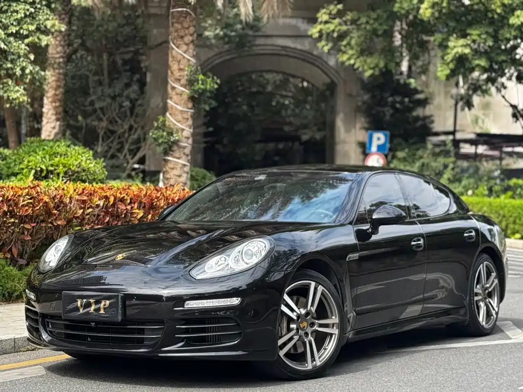 Porsche Panamera 2016 — фото 1