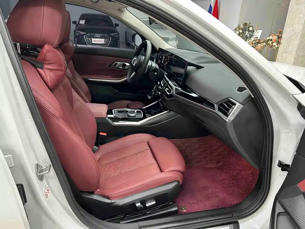 BMW 3 Series 2023 — фото 13