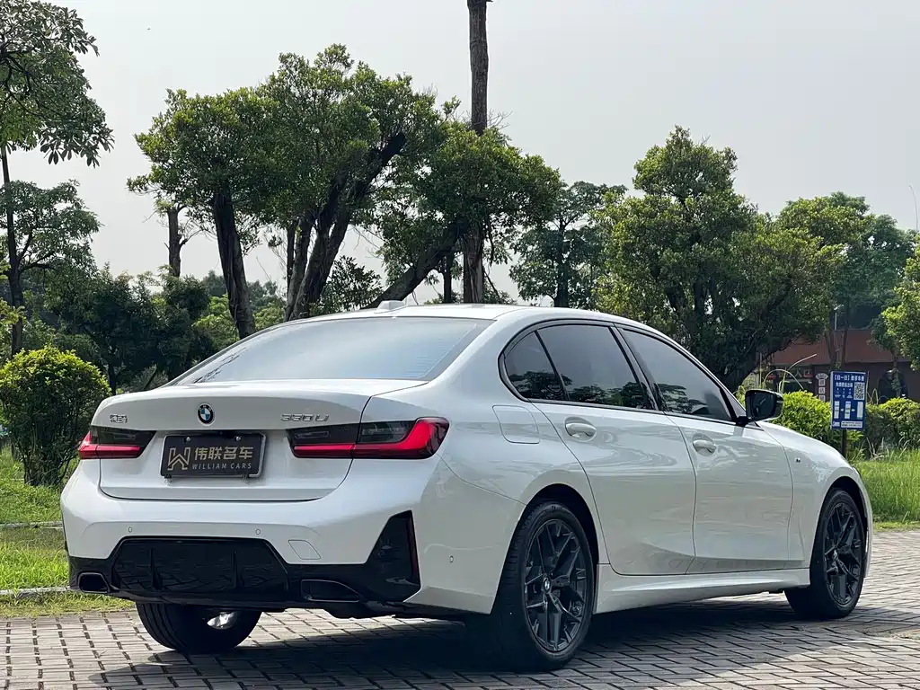 BMW 3 Series 2025