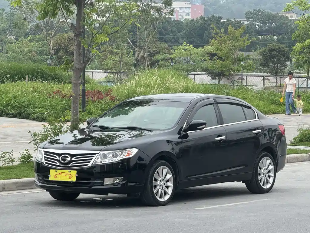 GAC Trumpchi GA5 2012