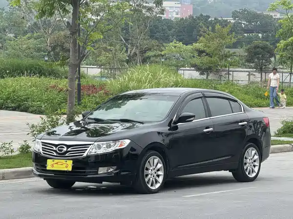 GAC Trumpchi GA5 2012