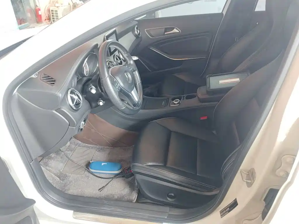 Mercedes-Benz GLA 2015 — фото 15