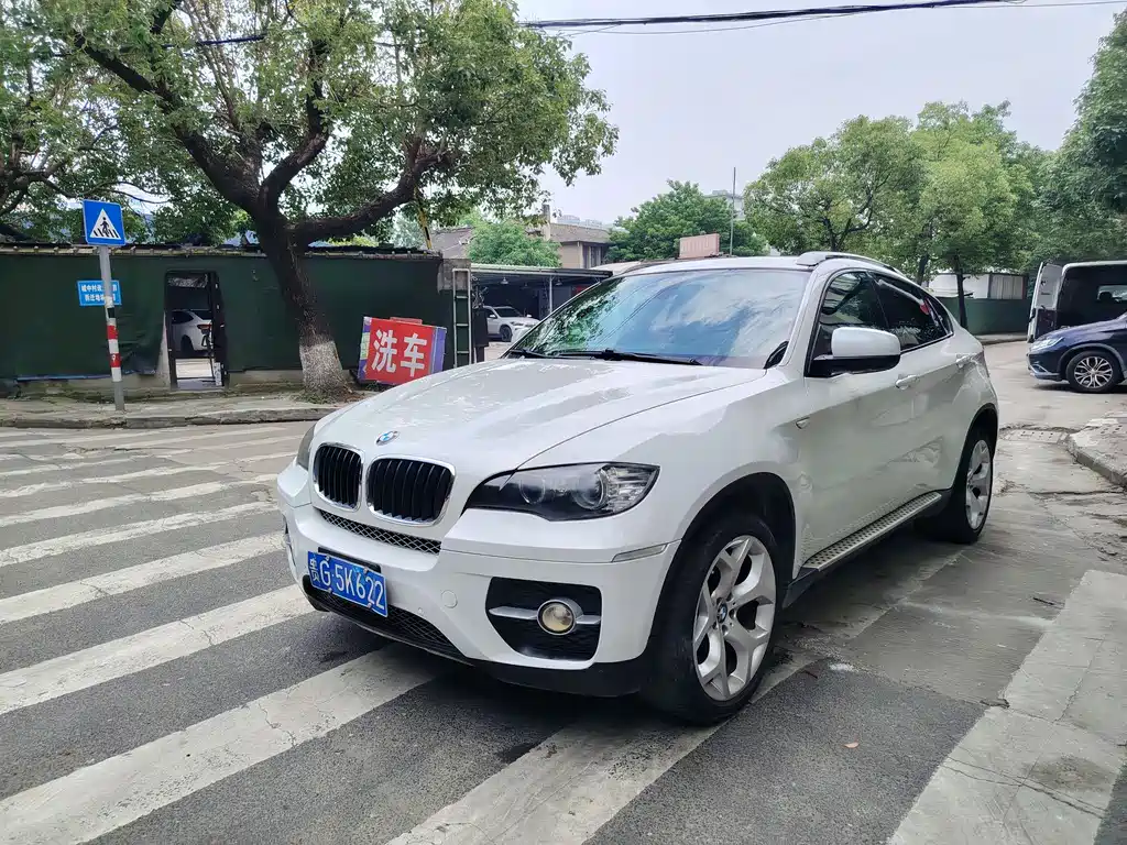 BMW X6 2012