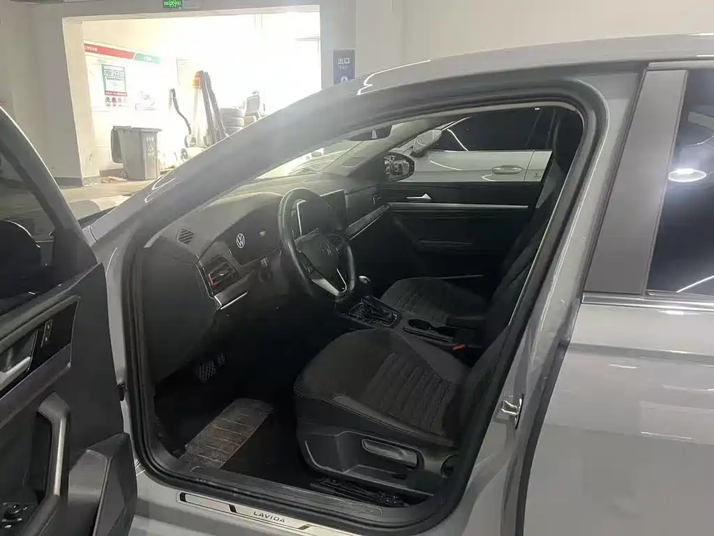 Volkswagen Lavida 2023