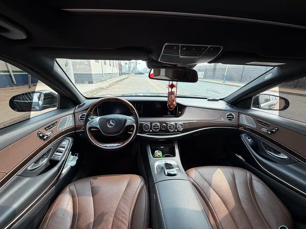 Mercedes-Benz Maybach S-Class 2015 — фото 11