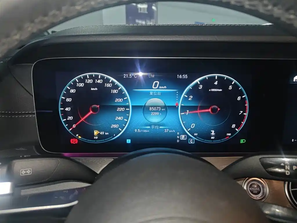Mercedes-Benz E-Class 2022 — фото 12