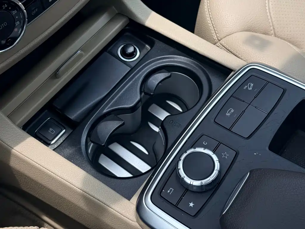 Mercedes-Benz M-Class 2013 — фото 30