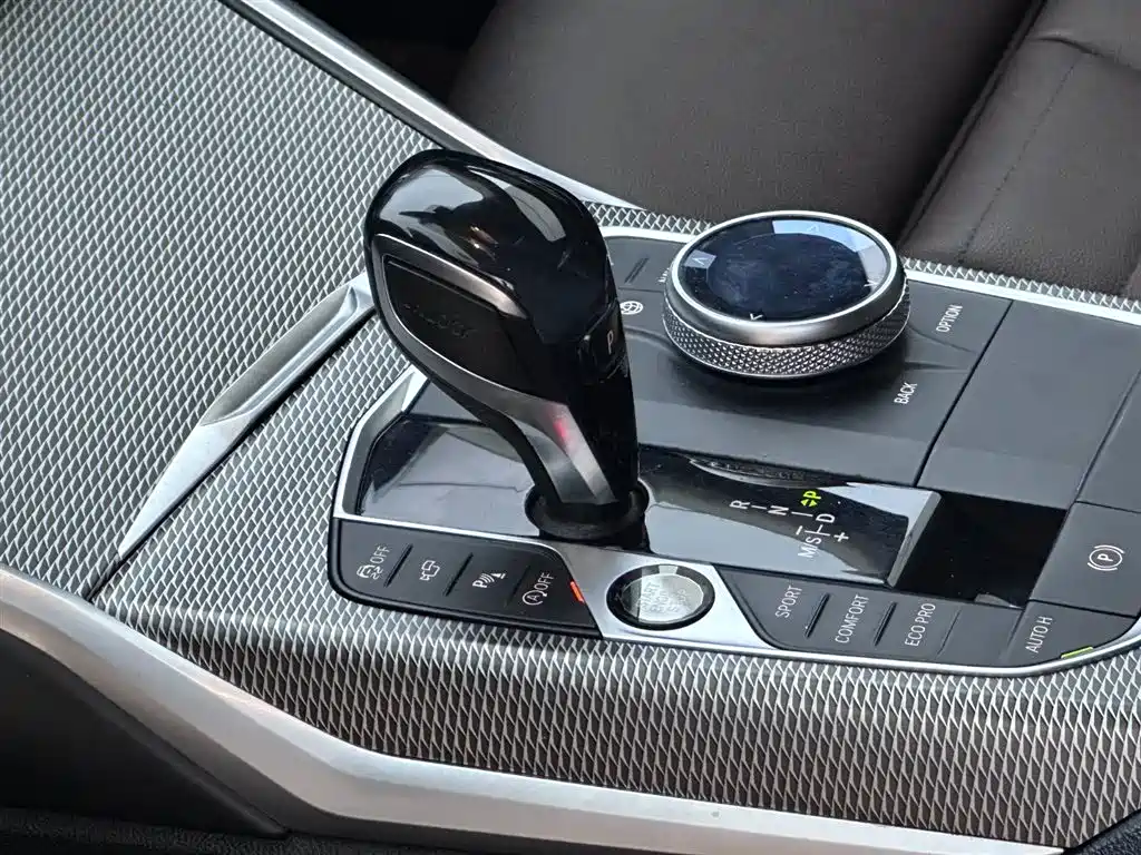 BMW 3 Series 2020 — фото 11