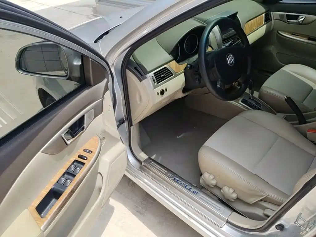 Buick Excelle 2017 — фото 16