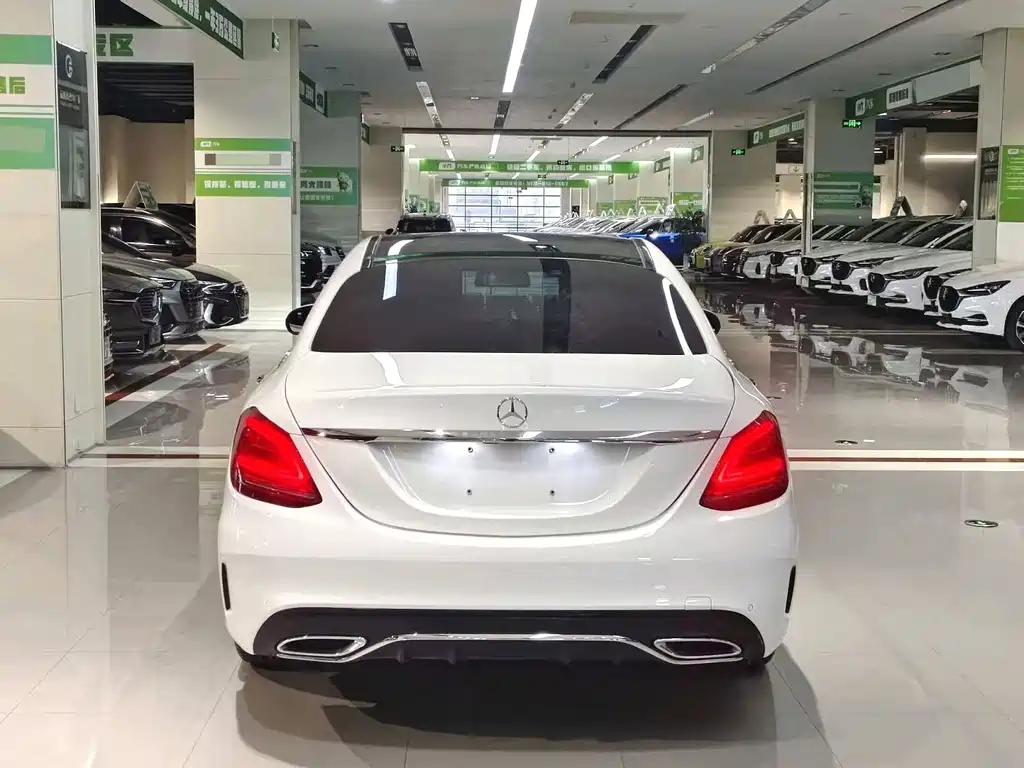 Mercedes-Benz C-Class 2021 — фото 17