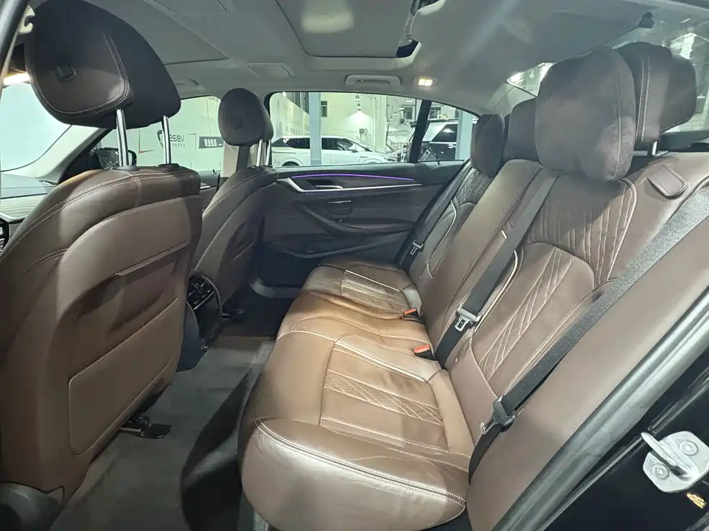 BMW 5 Series 2019