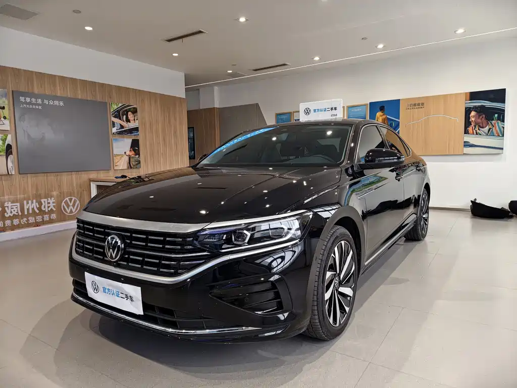 Volkswagen Passat 2025