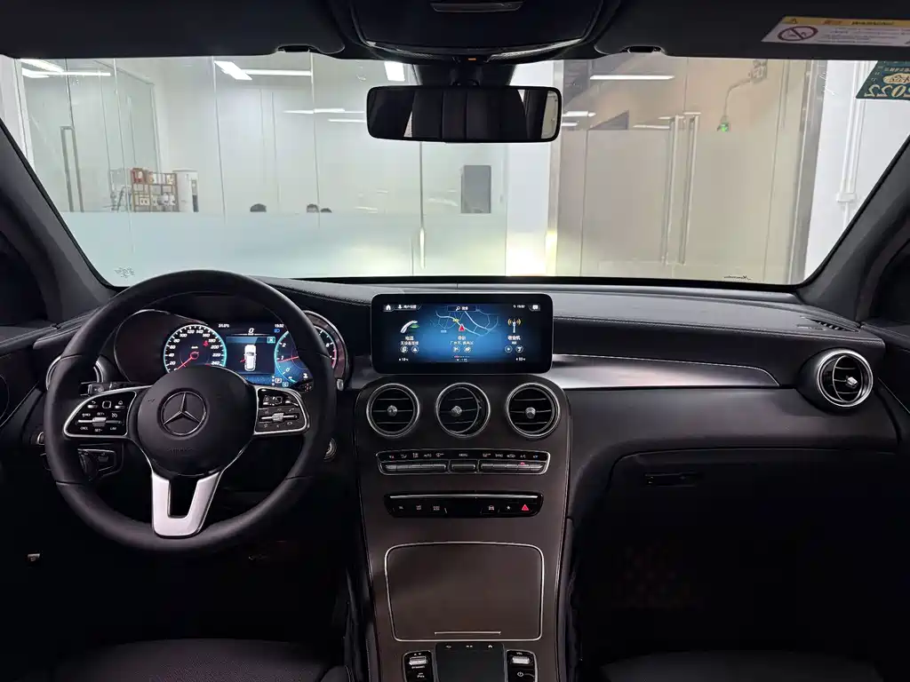 Mercedes-Benz GLC 2020 — фото 16