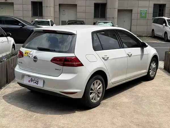 Volkswagen Golf 2016