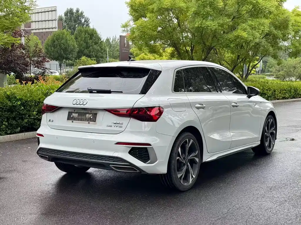 Audi A3 2022 — фото 16