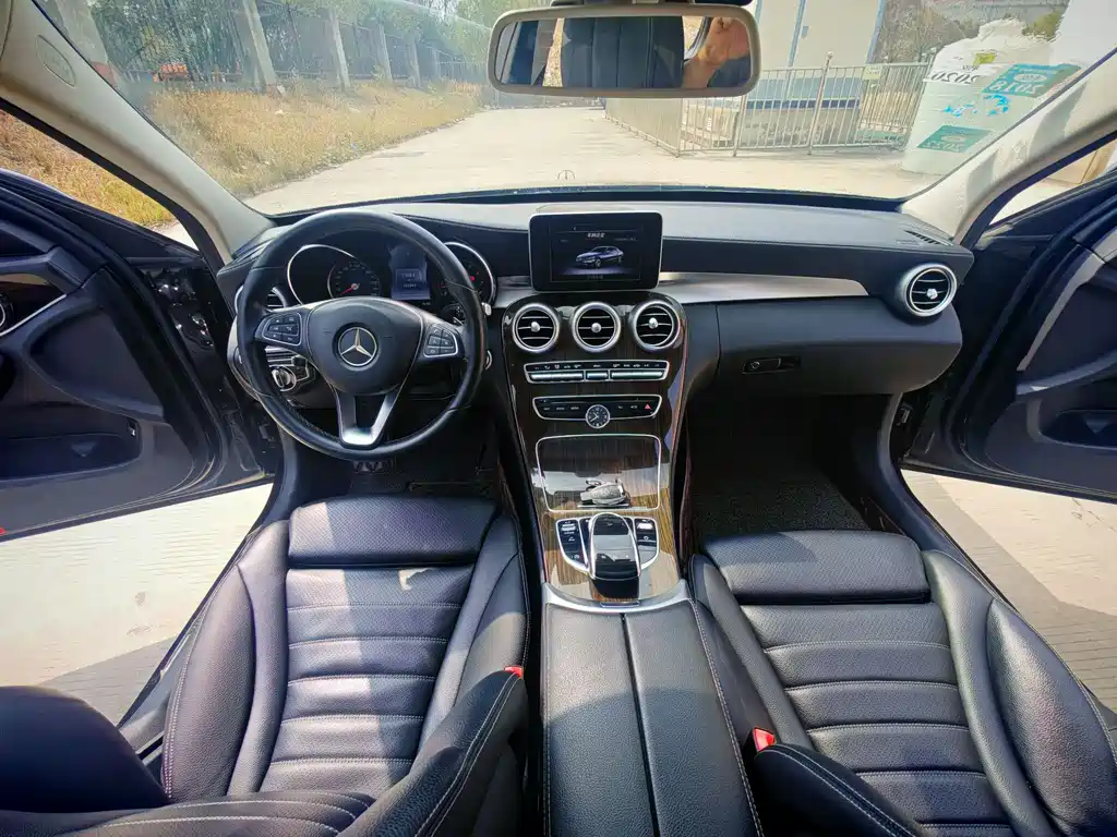 Mercedes-Benz C-Class 2016 — фото 12