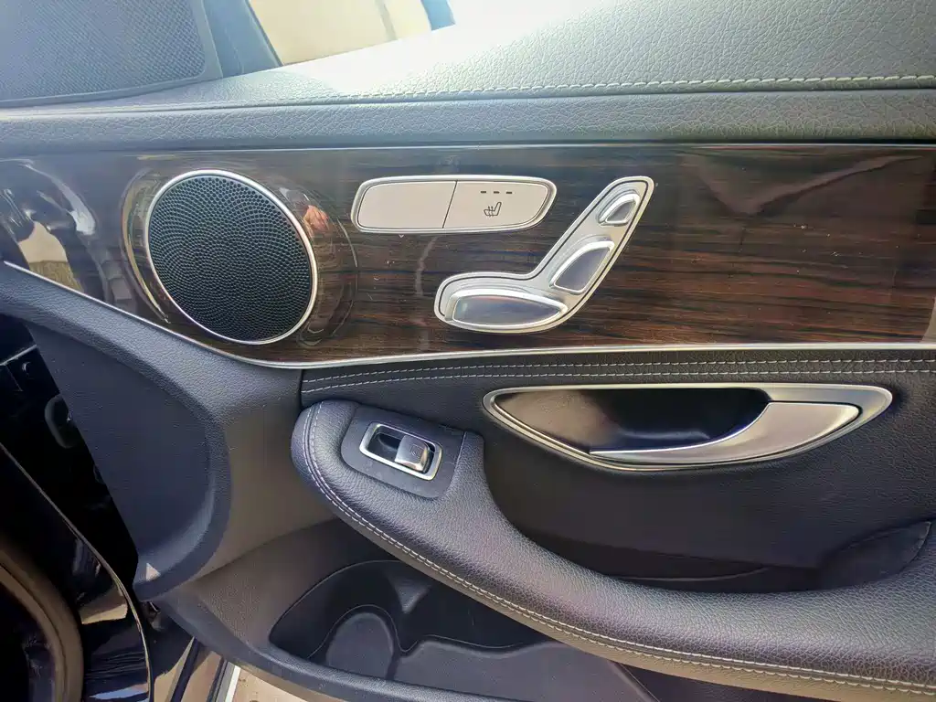 Mercedes-Benz C-Class 2016 — фото 20