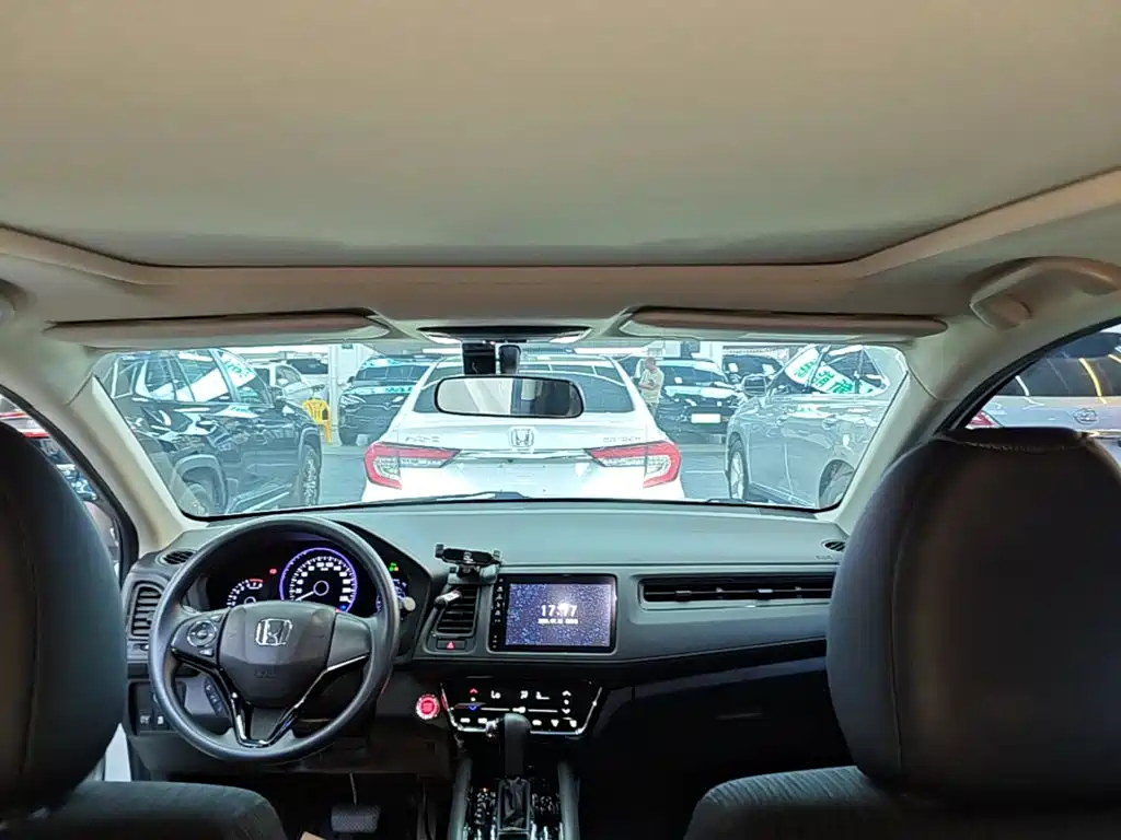 Honda Vezel 2021 — фото 18