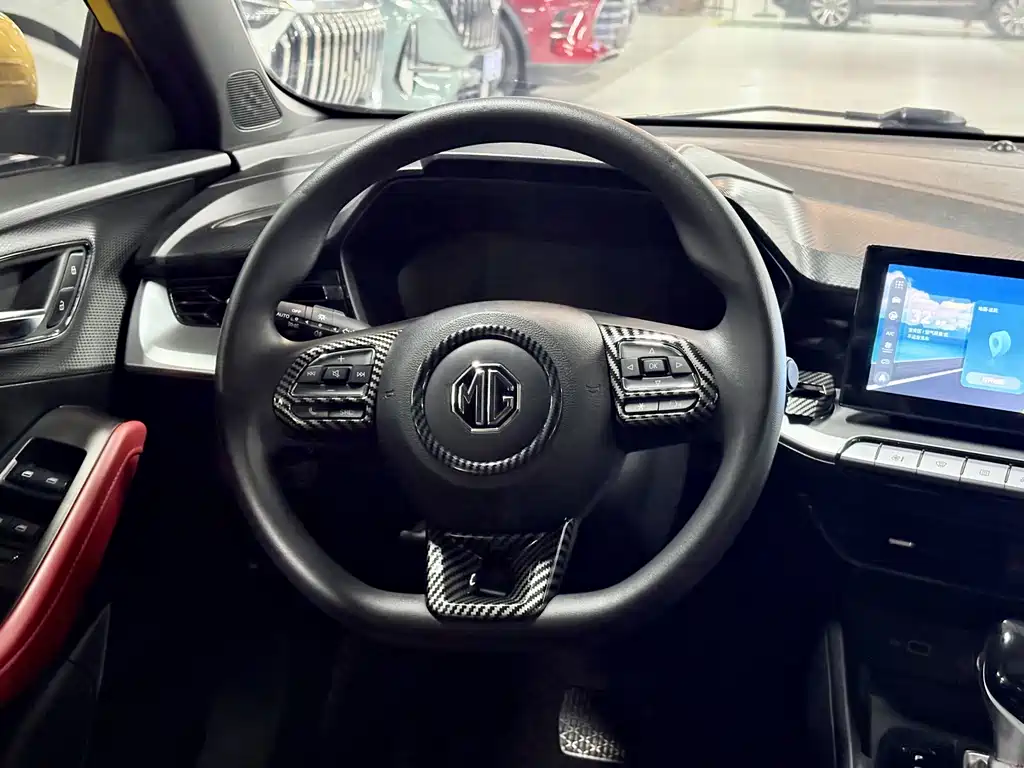MG MG5 2021