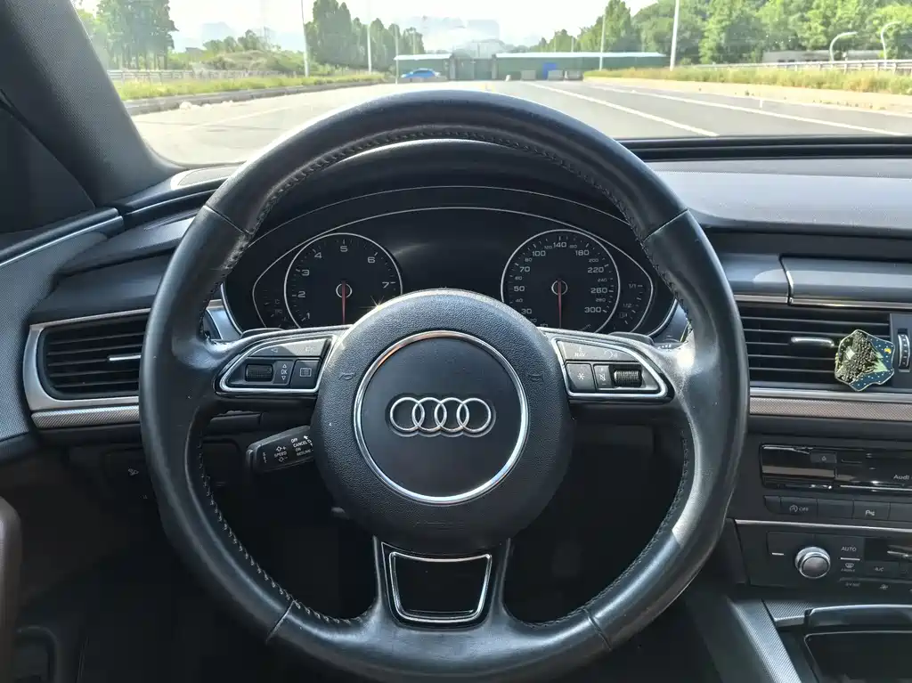 Audi A6L 2018 — фото 7