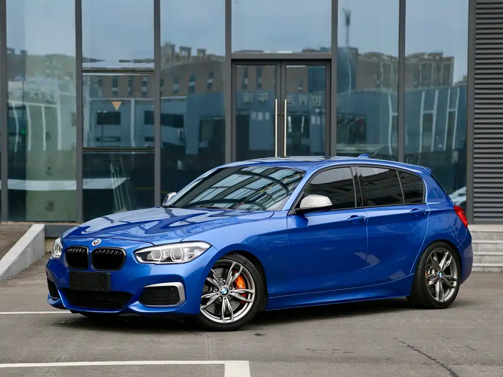 BMW 1 Series 2017 — фото 1