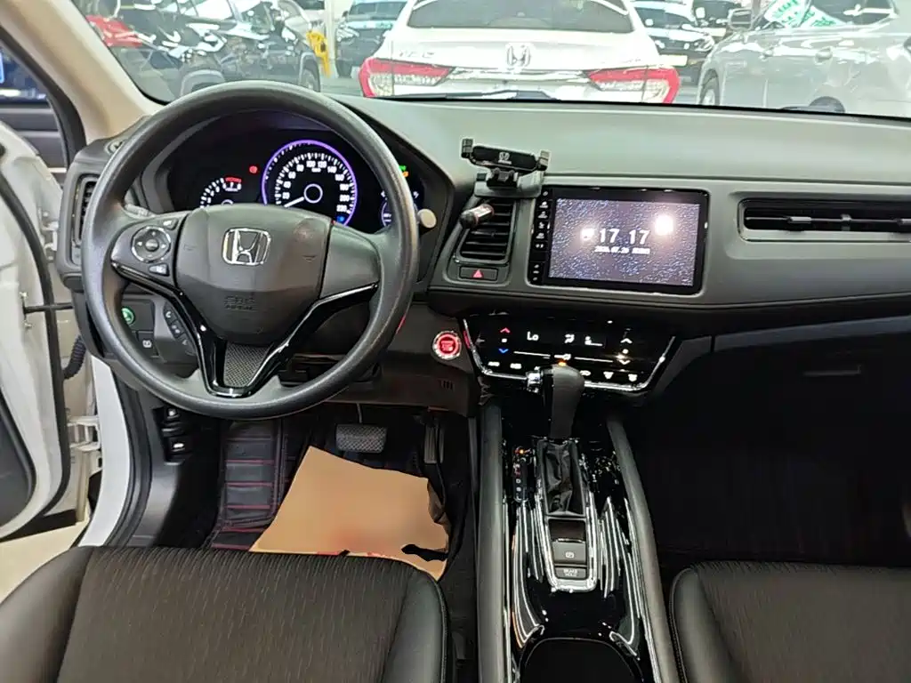 Honda Vezel 2021 — фото 10
