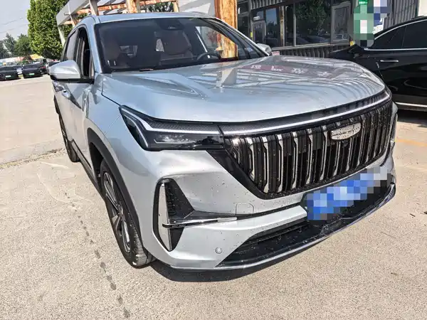 Geely Boyue L 2025