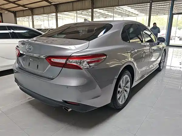 Toyota Camry 2021