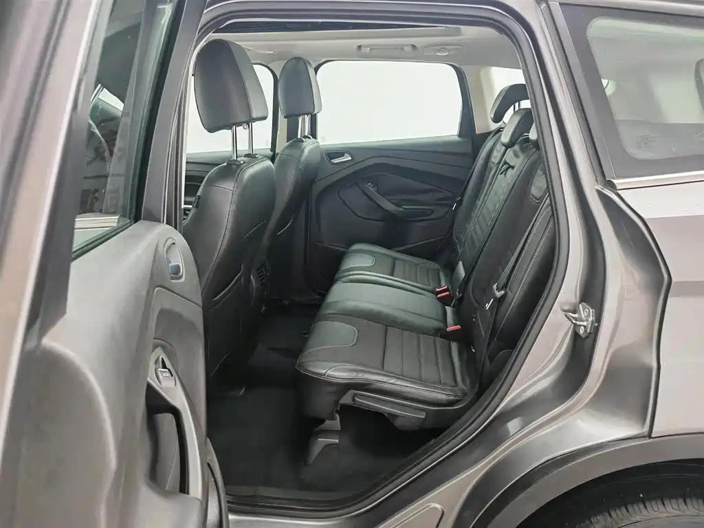 Ford Kuga 2014 — фото 15