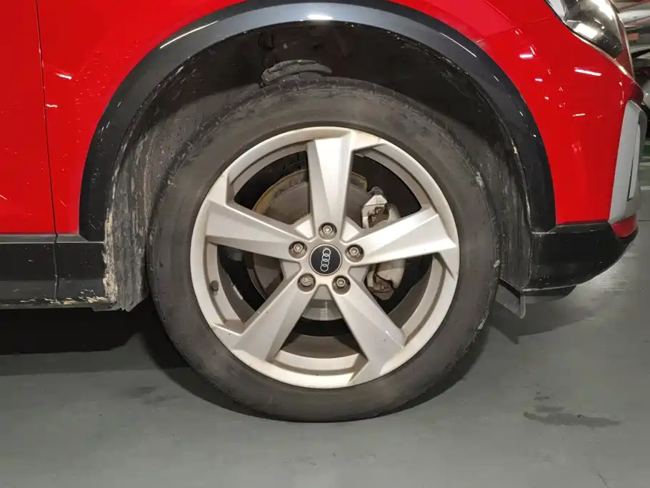Audi Q2L 2021