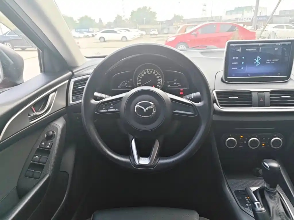 Mazda 3 Angkesela 2017 — фото 11