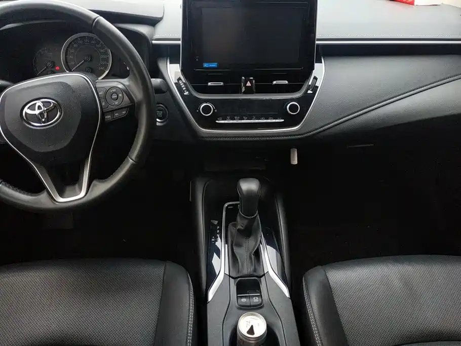 Toyota Corolla 2021 — фото 16