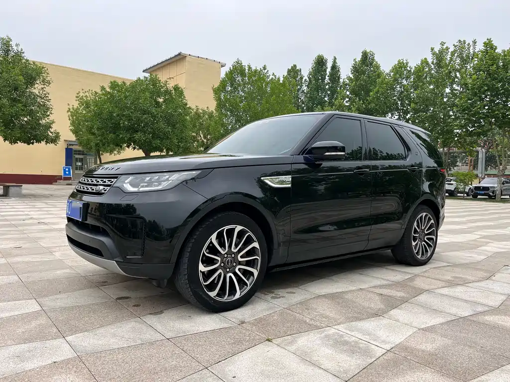 Land Rover Discovery 2018 — фото 2