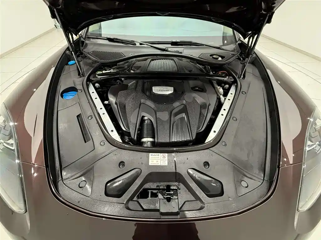 Porsche Panamera 2018 — фото 18