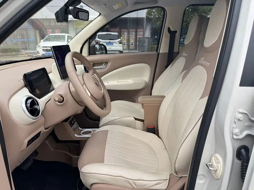 Wuling Hongguang MINIEV 2025