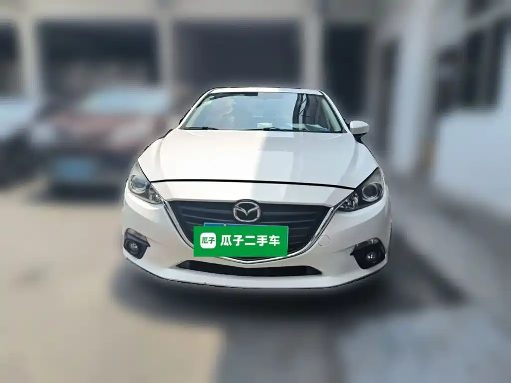 Mazda 3 Axela 2016