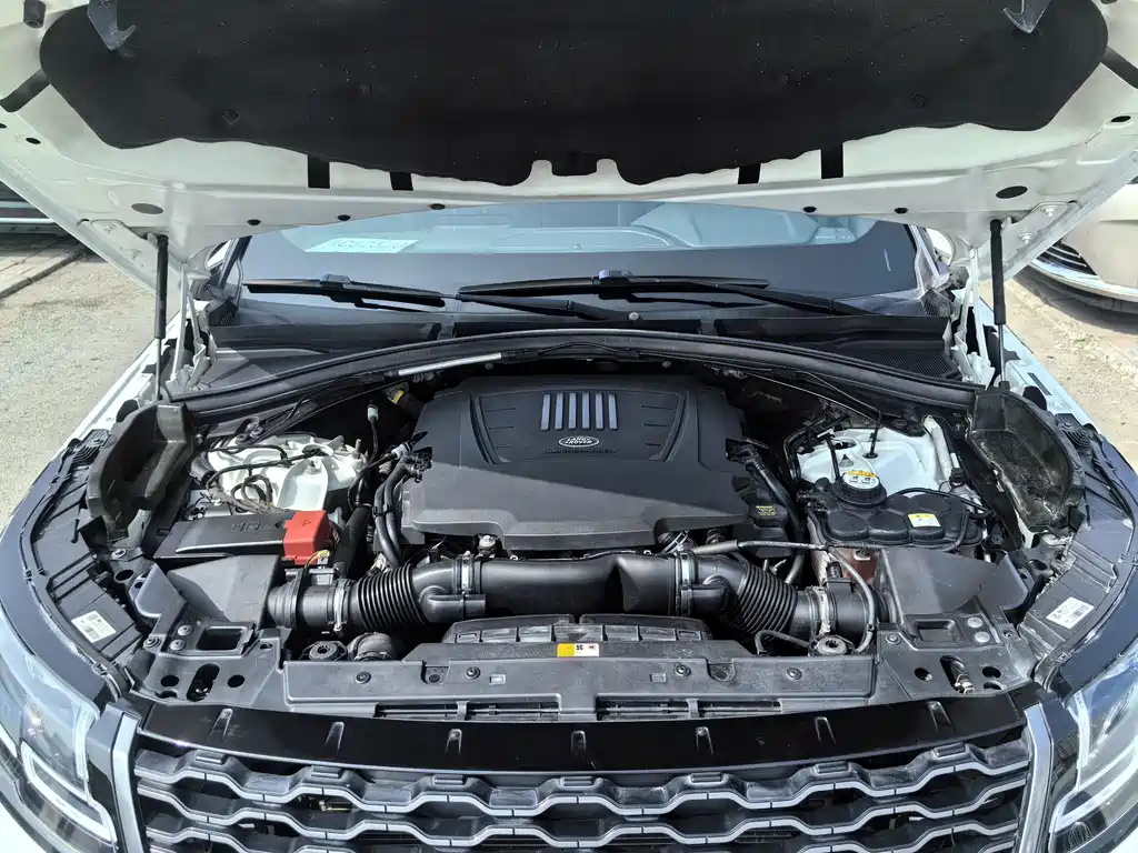 Land Rover Velar 2018 — фото 23
