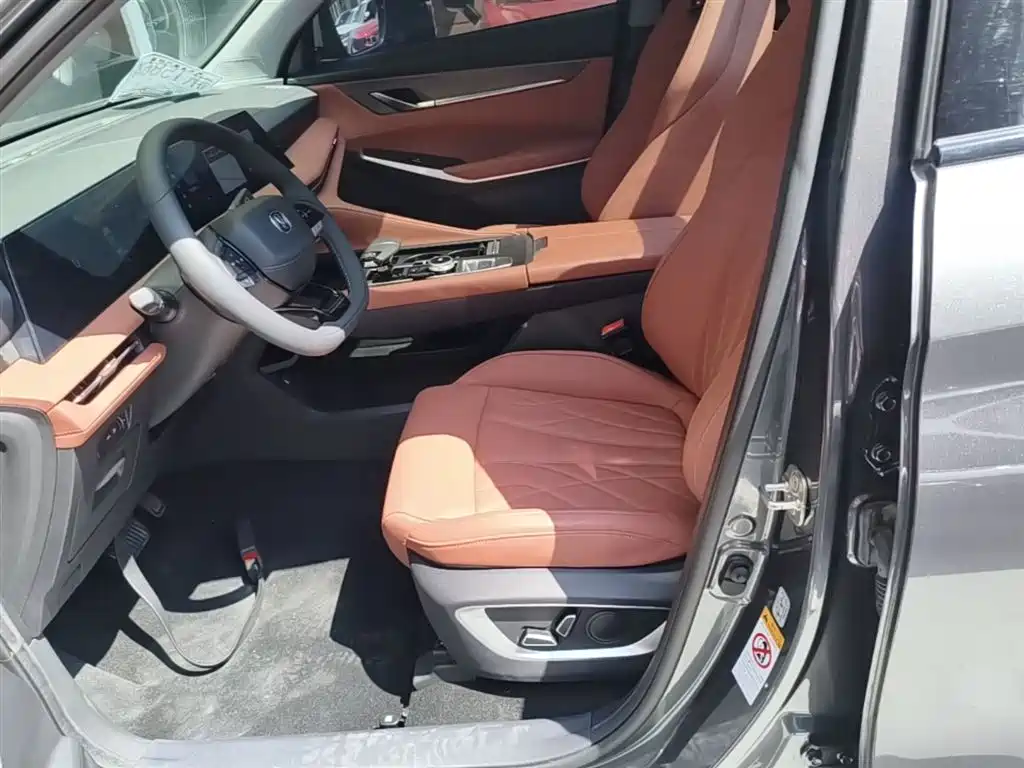 Changan CS75 PLUS 2024 — фото 15