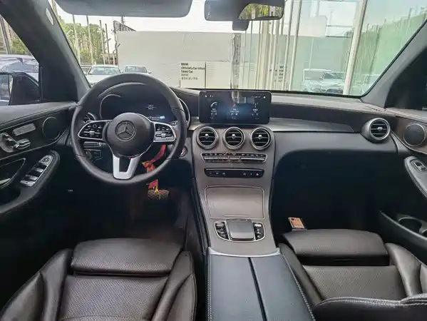 Mercedes-Benz GLC 2021