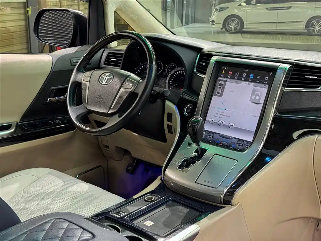 Toyota Alphard 2015 — фото 7
