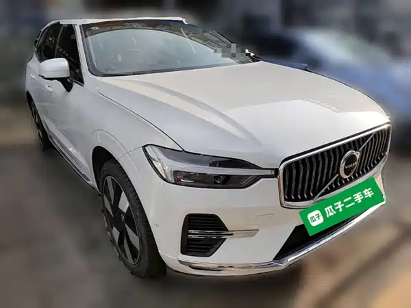 Volvo XC60 Plug-In Hybrid 2024