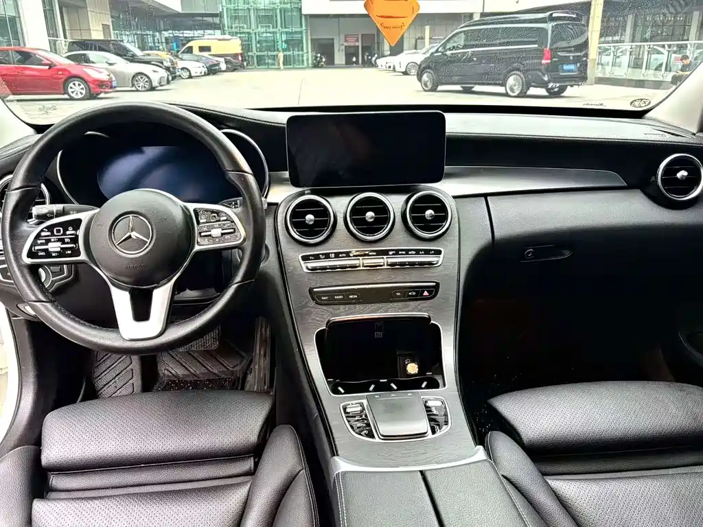 Mercedes-Benz C-Class 2019 — фото 5