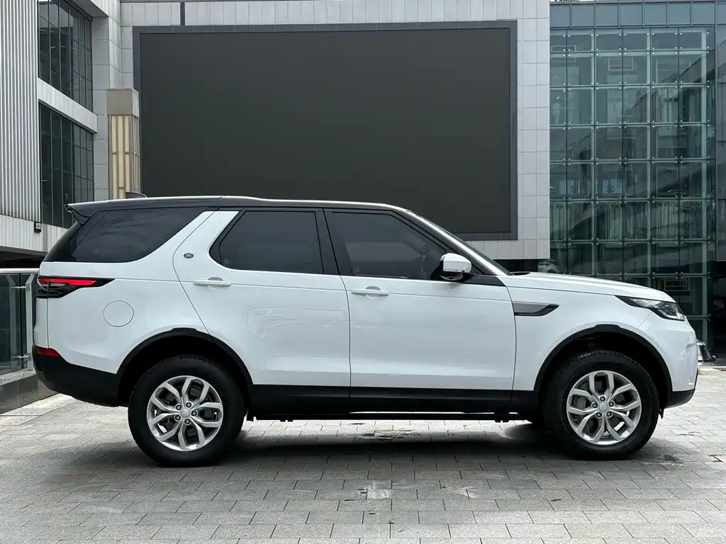 Land Rover Discovery 2019 — фото 5