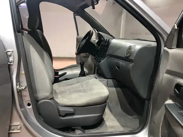 Wuling Hongguang 2014