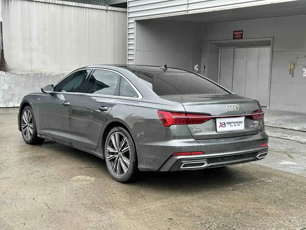 Audi A6L 2022