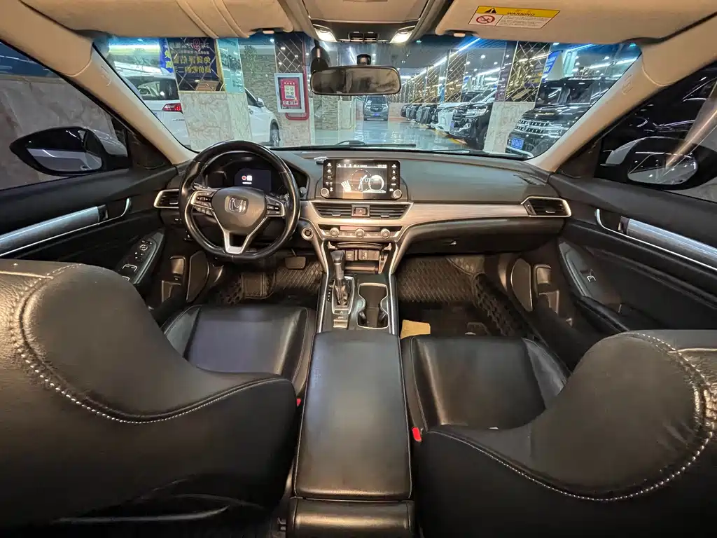 Honda Accord 2020 — фото 13