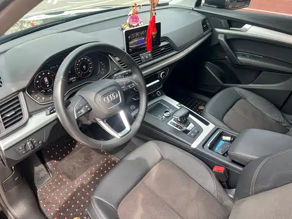 Audi Q5L 2019